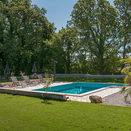 White Rock Villa *