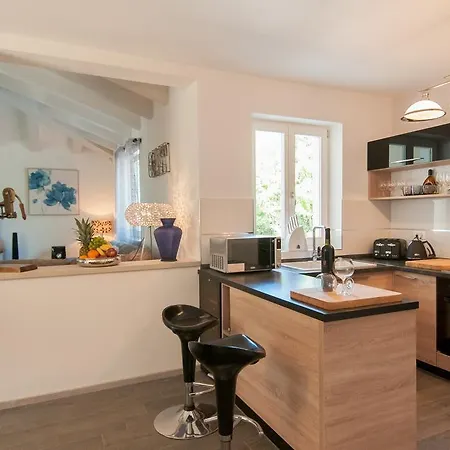 White Rock Villa Kringa